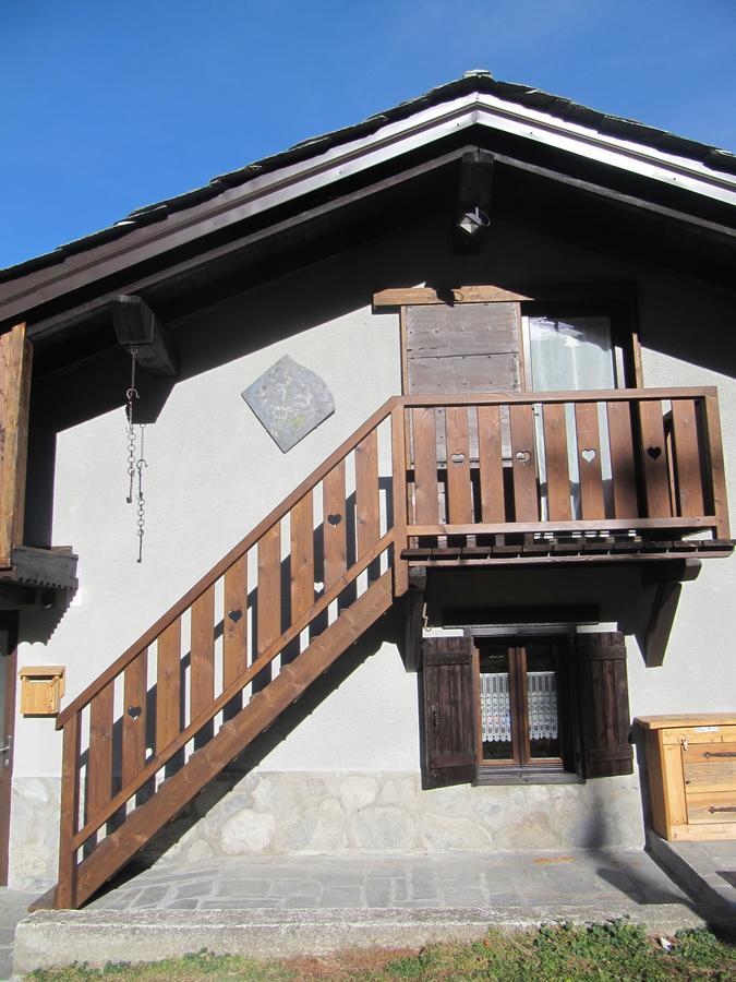 Maison Des Abeilles Vda Gressan N 0028 Εξωτερικό φωτογραφία