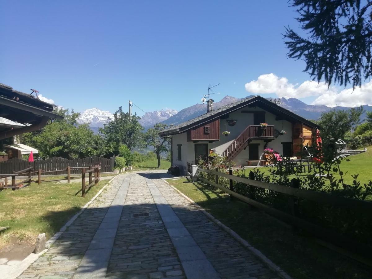 Maison Des Abeilles Vda Gressan N 0028 Εξωτερικό φωτογραφία