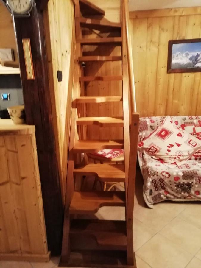 Maison Des Abeilles Vda Gressan N 0028 Εξωτερικό φωτογραφία